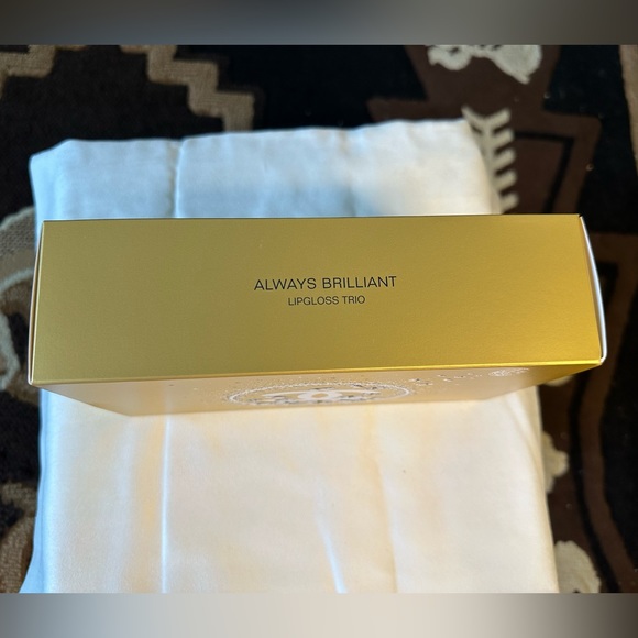 2023 Chanel Holiday Gift Set Always Brilliant Limited Edition Chanel Holiday - Picture 4 of 10